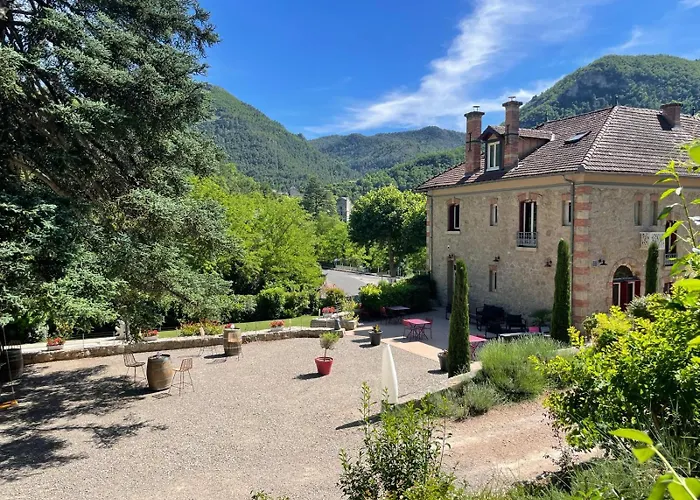 La Muse Мостюежуль